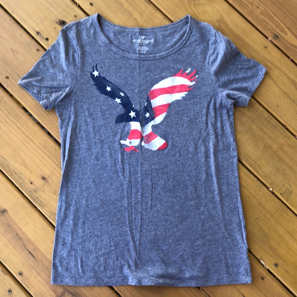 American Eagle T Shirt